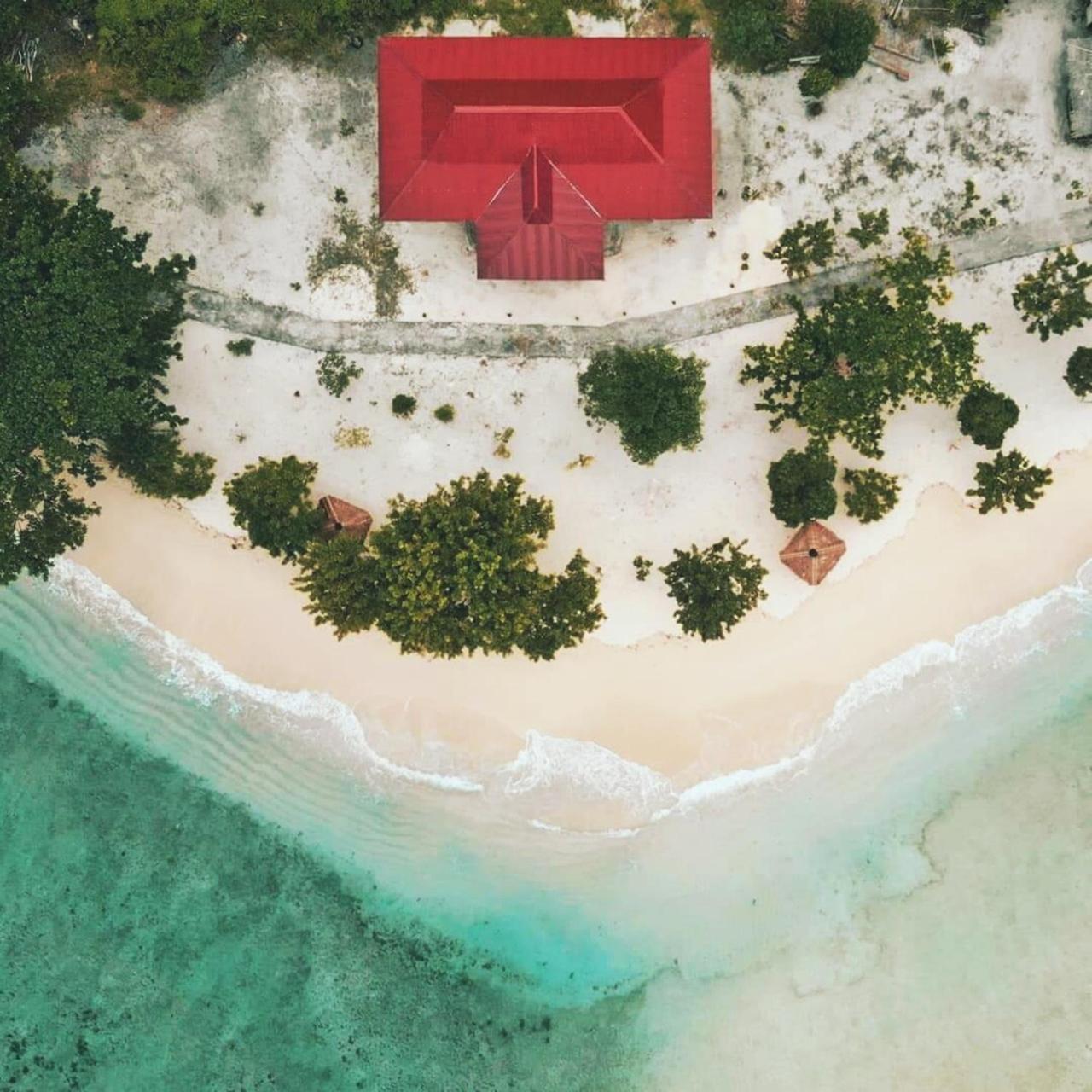 Nusa Nalan Beach Resort Rumah Olat Eksteriør bilde